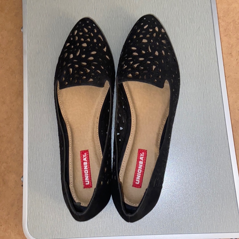 Black flats